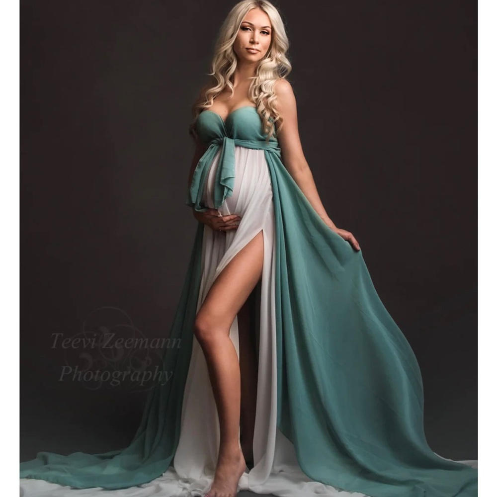 Dichondra maternity dress from Netherlands designer. One size fits all.